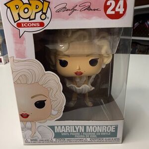 Pop Icons Vinyl Figure with White Dress and Red Lips